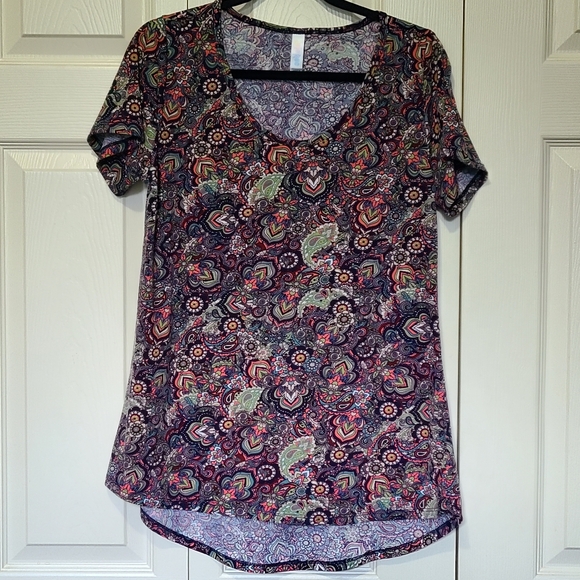 LuLaRoe Tops - Floral Paisley Green Purple Black Coral White Patterned LuLaRoe Classic T Small